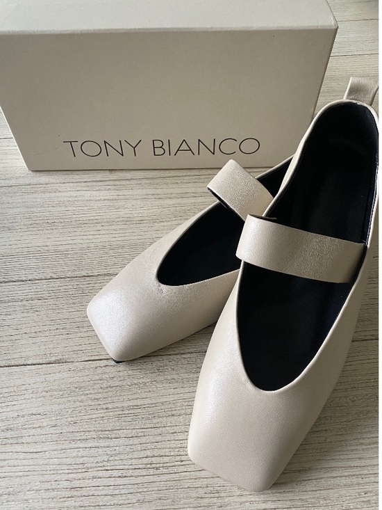 Tony Bianco Shoes - Tony Biiano Pearl Tan Leather Mary-Jane Flats. Size 8,5 (runs o,5 size bigger)